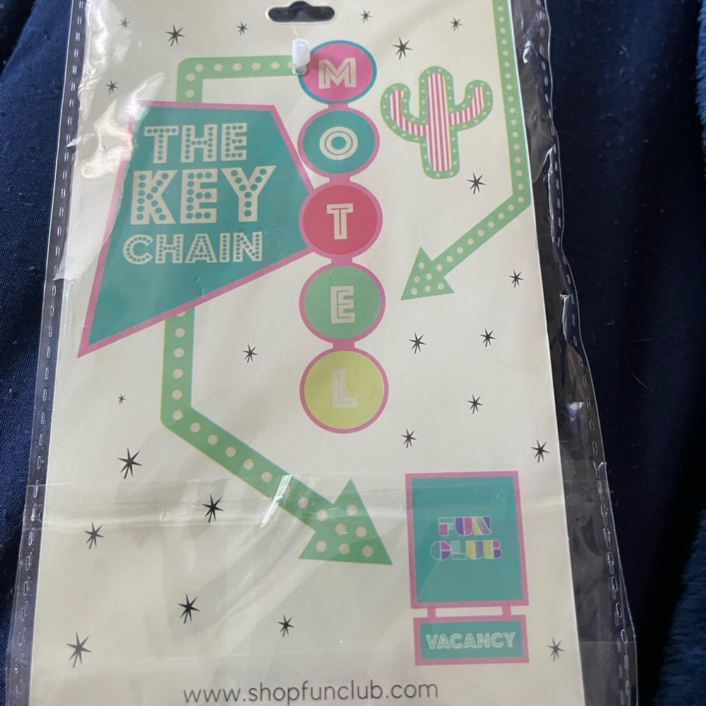 NWT Resting B*** Face Keychain - Picture 2 of 3